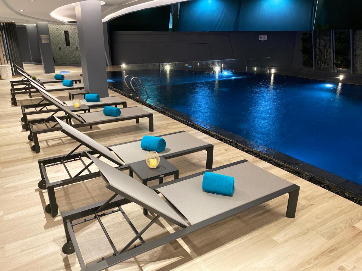 The Oceanic Sportel Phuket - Sha Extra Plus Exterior photo The pool at the 1018