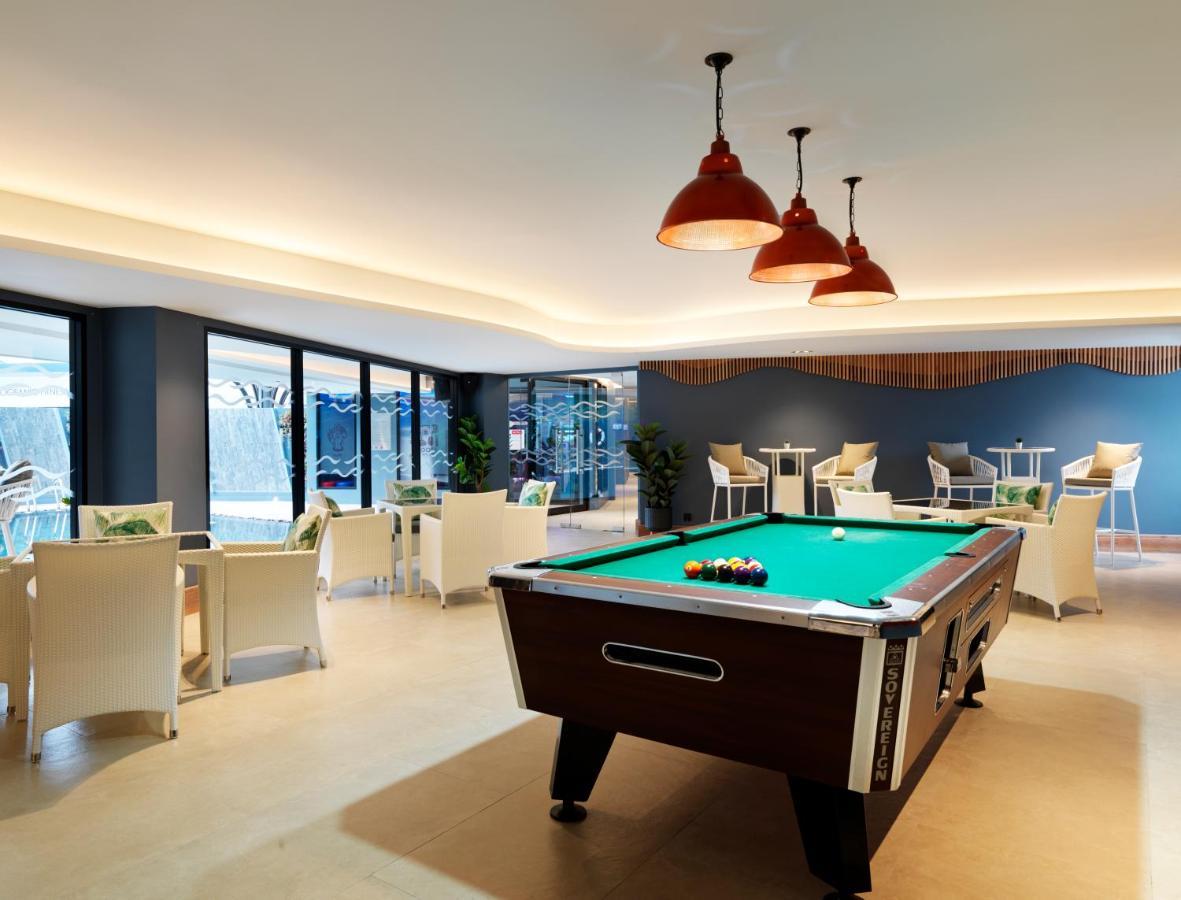 The Oceanic Sportel Phuket - Sha Extra Plus Exterior photo The pool table at the clubhouse